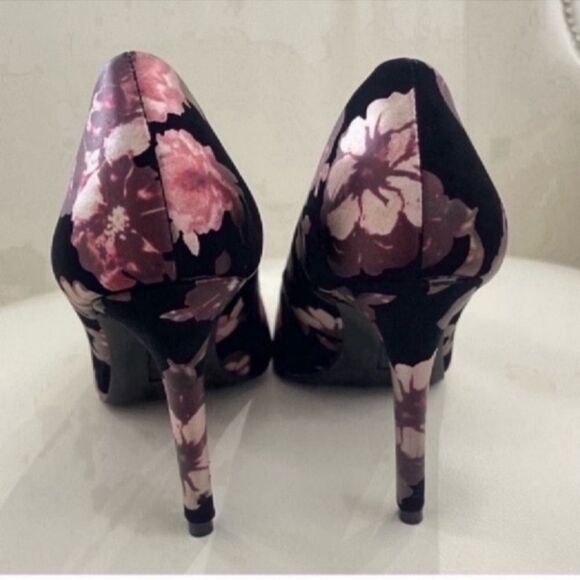 Christian Siriano Floral Black and Pink Women's Heels Size 6 1/2 - Picture 3 of 15